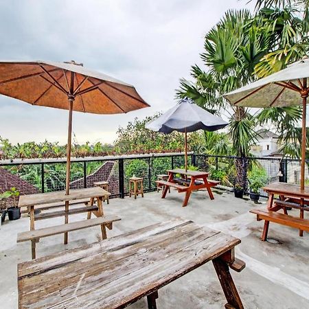 Oyo 92256 Sentosa Residence Джокякарта Екстериор снимка