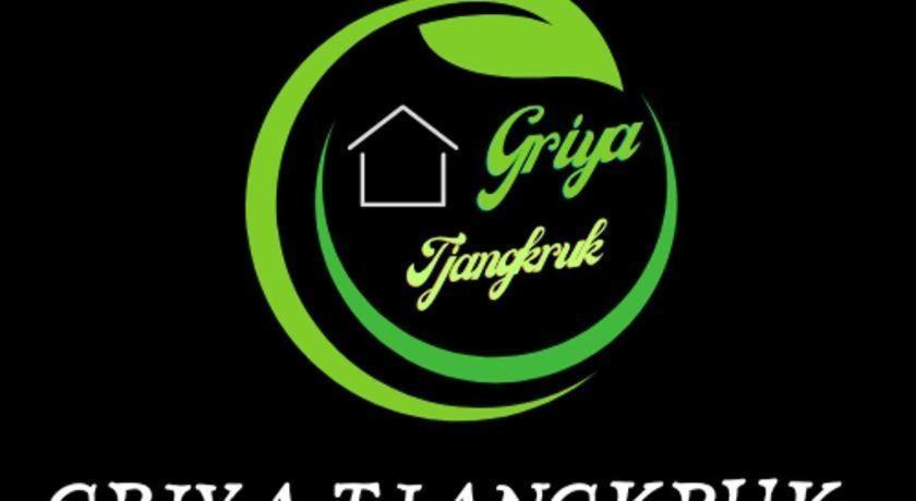 Oyo 92256 Sentosa Residence Джокякарта Екстериор снимка