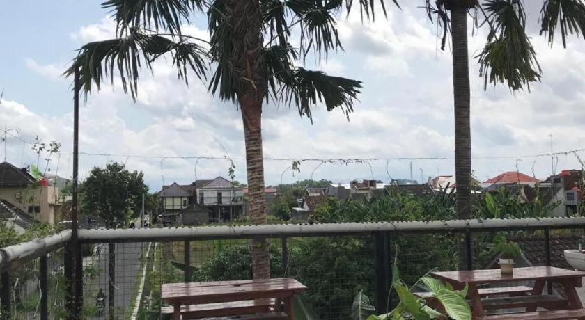 Oyo 92256 Sentosa Residence Джокякарта Екстериор снимка