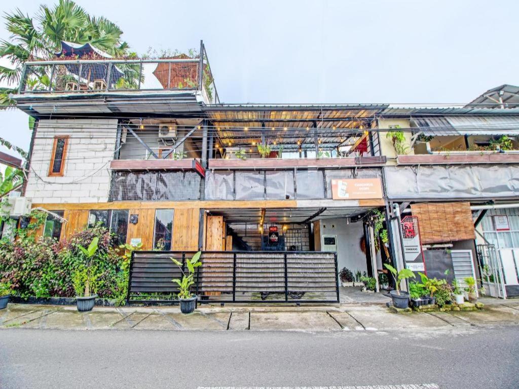 Oyo 92256 Sentosa Residence Джокякарта Екстериор снимка