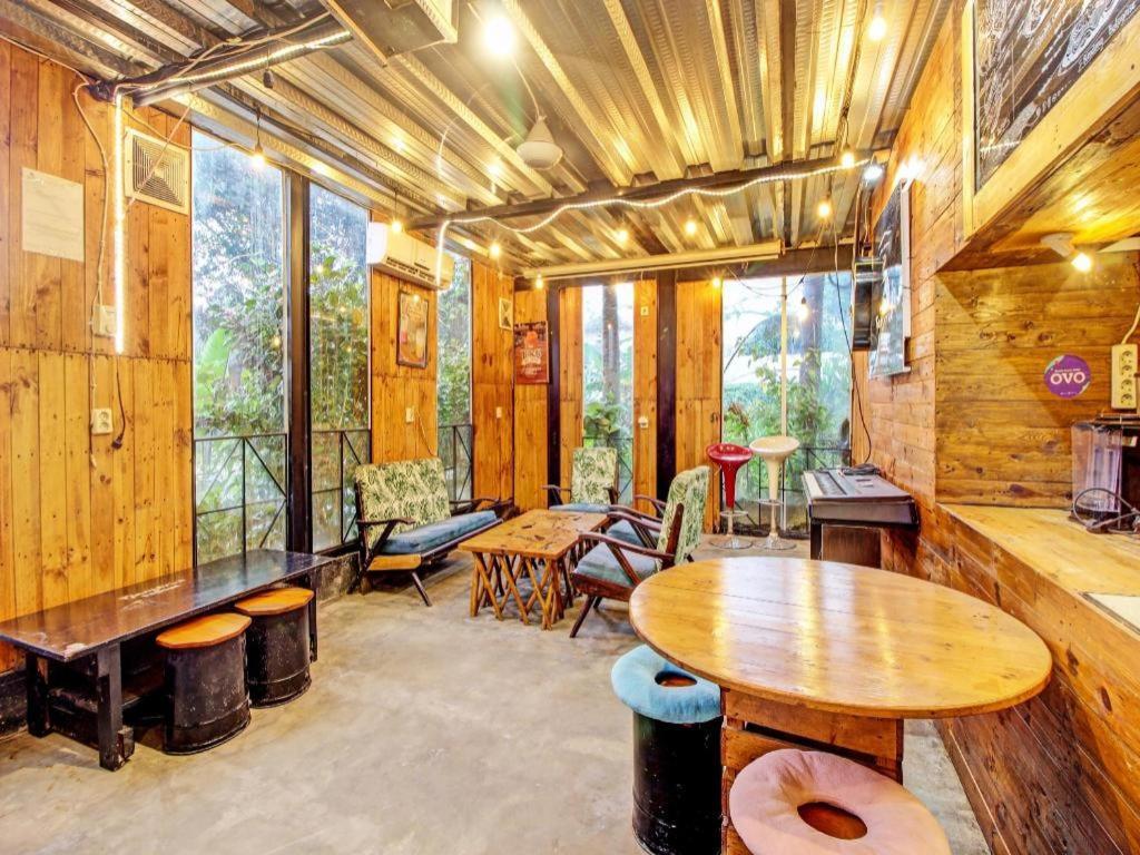 Oyo 92256 Sentosa Residence Джокякарта Екстериор снимка
